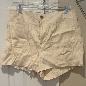 Anthropologie Paper Bag shorts in cream color